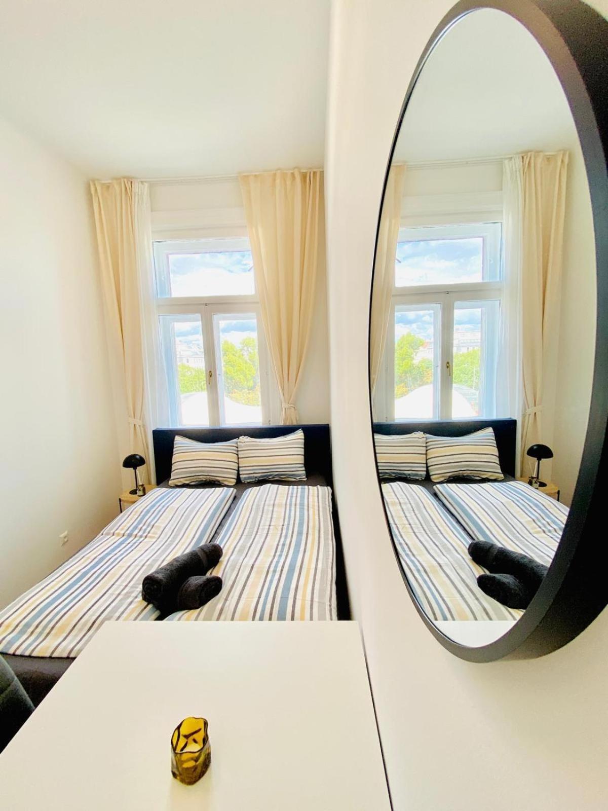 5Br Shared Apt Ideal For Groups 7 Min To Westbahnhof Wiedeń Zewnętrze zdjęcie